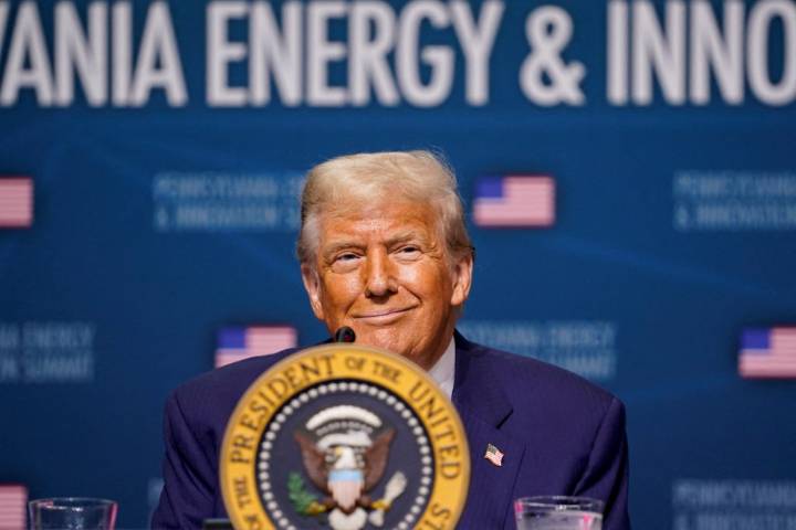 Judge temporarily blocks Trump's firing of federal workers during shutdown