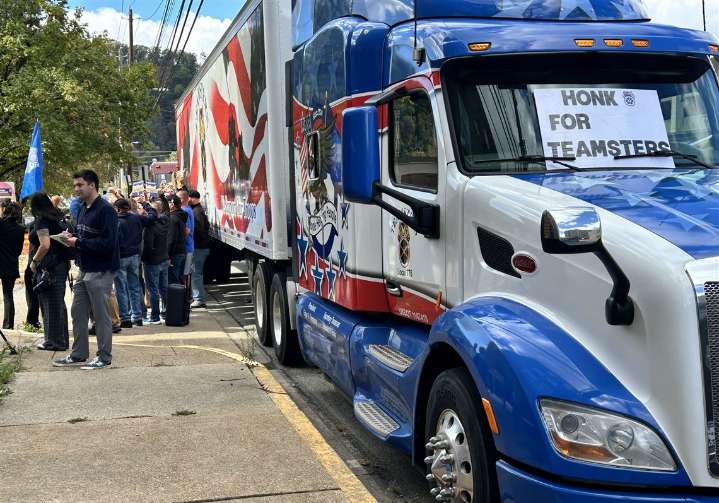 Union protests closure of medical clinic December 31