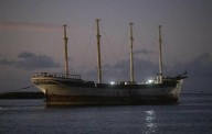 Historic Falls of Clyde towed out to sea to be sunk