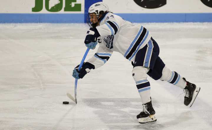 Quinnipiac hockey scores three power plays goals in shutout win over UMaine