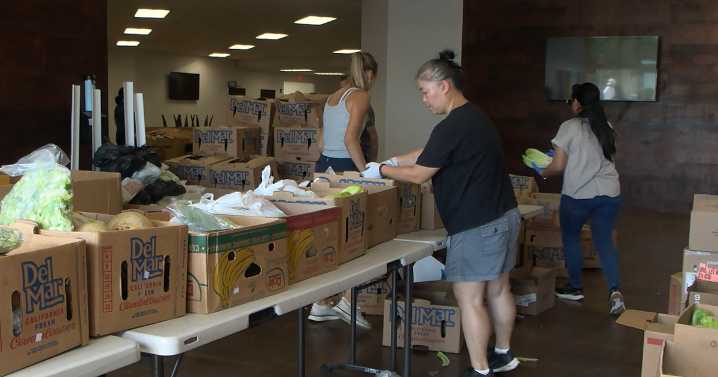 Hawaii food banks prepare for the worst as federal cuts loom; workers miss paychecks