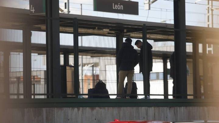 León pide recuperar el horario del tren a Palencia que Renfe cambió "sin aviso"
