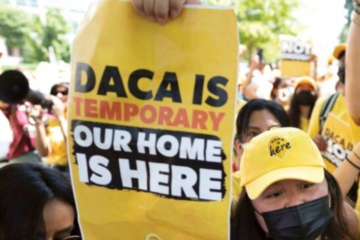 Por orden judicial, DACA estaría cerca de admitir nuevas solicitudes