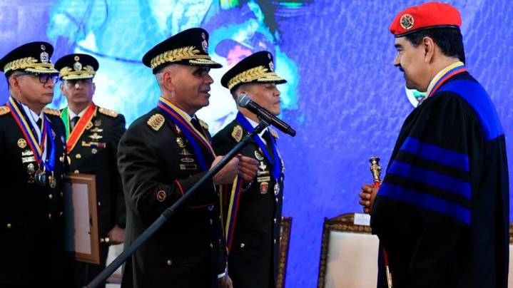 Ministro de Defensa: "En la FANB estamos orgullosos de la entereza moral y liderazgo del Presidente Maduro"