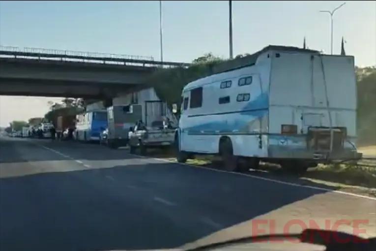 El TC vuelve a rugir en Paraná: con largas filas, así está el ingreso al autódromo
