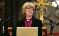 Por primera vez en casi 500 años de historia: Iglesia anglicana eligió a una mujer como su líder