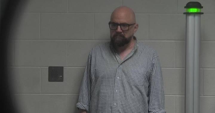 JCPS teacher facing child porn charges admitted to sending explicit videos, feds say