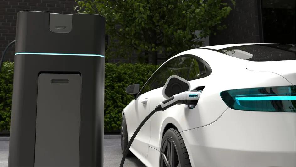 Mitos y realidades: lo que debes considerar si estás pensando en comprar un auto eléctrico, según experto