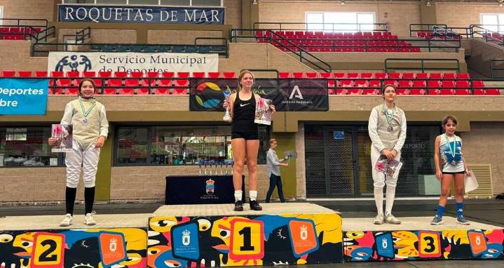La Escuela de Esgrima de Tomares arranca la temporada con 20 medallas en la I Copa de Andalucía