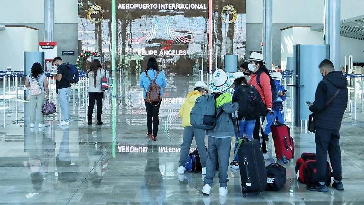 Estados Unidos revoca permisos a vuelos comerciales y de carga de Aeroméxico, Volaris y Viva Aerobus