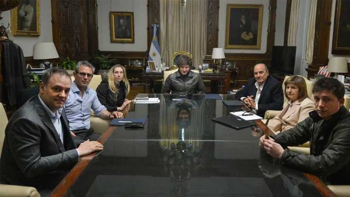 El Gobierno se reunió con Santilli y Ritondo para redefinir la estrategia de campaña ante la salida de Espert