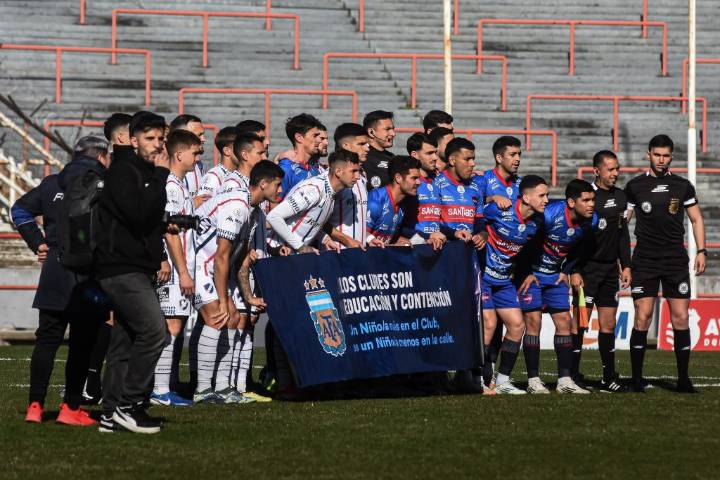Alvarado apuesta al “milagro” en Sarandí y José Ingenieros: hora, formaciones y TV
