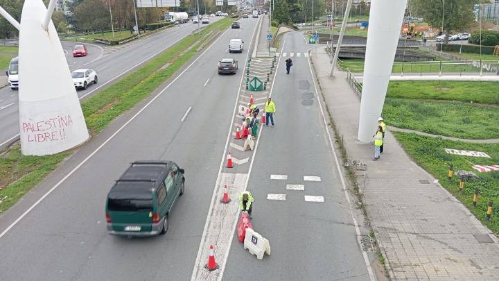 Arranca el corte de tráfico en el principal acceso a Alfonso Molina desde Agrela