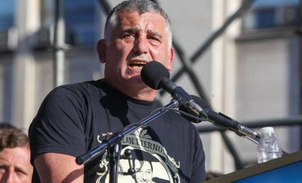 "Paco" Manrique cuestionó la reforma laboral del Gobierno: "Me recuerda a los 90"