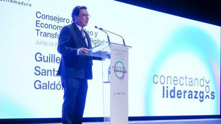 Santamaría destaca el compromiso de Extremadura con el emprendimiento y el liderazgo femenino
