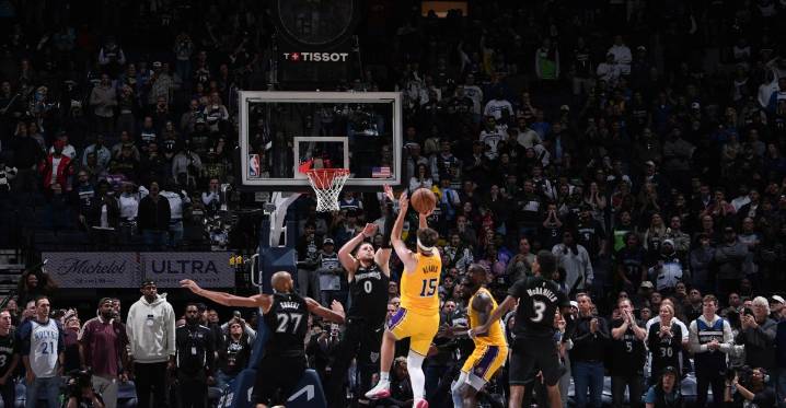 Player Grades: Lakers vs. Wolves