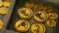 Gold futures rise above $4,000 per ounce for the 1st time