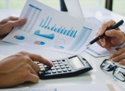 Contadores y empresarios destacan la necesidad de avanzar con la reducción y simplificación de impuestos