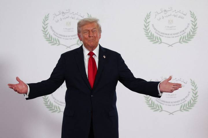 With fragile Gaza ceasefire taking hold, Trump says he's now looking to 'get Russia done'