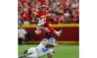 Blanquea Jefes de Kansas City a Raiders
