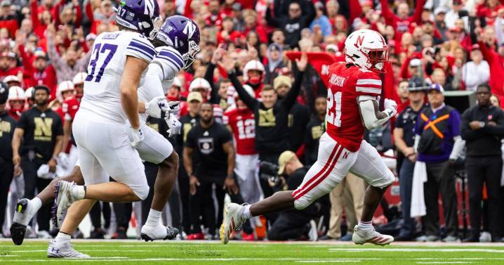 Nebraska grinds out winning touchdown drive after blowing lead, beats Northwestern 28