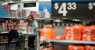 El alza de precios en EE.UU. se modera en septiembre y alivia las presiones sobre la Fed por la tasa