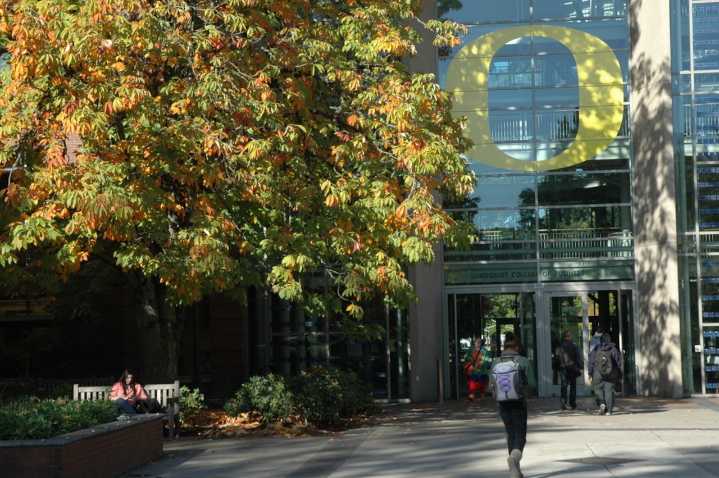 Tree falls onto Oregon undergrad, permanently paralyzing her, $16M lawsuit claims