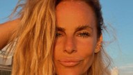 Desde el Caribe, Sabrina Rojas deslumbró con su bikini taparrabos transparente a sus 45 años