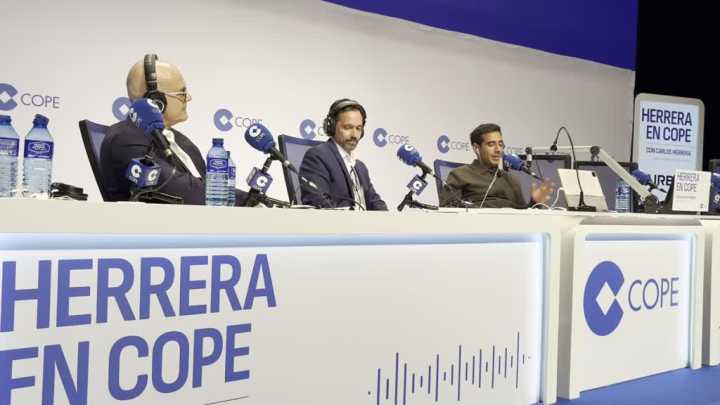 La importancia de Boluda en el puerto de Cádiz: "Los grandes buques no pueden atracar por sus propios medios de forma segura"
