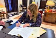 Convierten en ley requerir permiso de padres para abortos a menores de 15 años