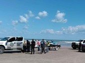 Entrenador fallece en el Golfo de Mexico al tratar de rescatar a su hijo que había sido arrastrado por la corriente