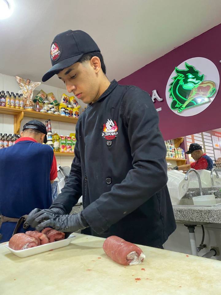 Combos económicos vía delivery alivian el bolsillo de los tequeños en medio de la crisis
