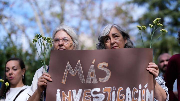 "El cáncer de mama no es rosa": mujeres diagnosticadas reclaman más investigación y menos romanticismo