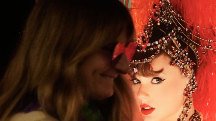 Taylor Swift's 'The Life of a Showgirl' breaks record, sells 2.7 million copies in U.S. on first day
