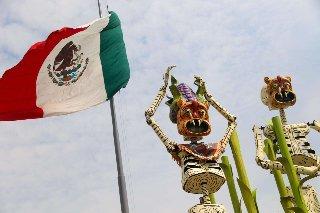 Zócalo de CDMX recibe la Megaofrenda de Día de Muertos 2025