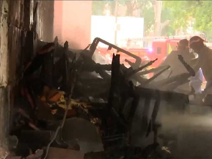 Fire breaks in Brahmaputra Apartments in New Delhi