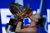 Anisimova wins China Open, defeating Noskova in final