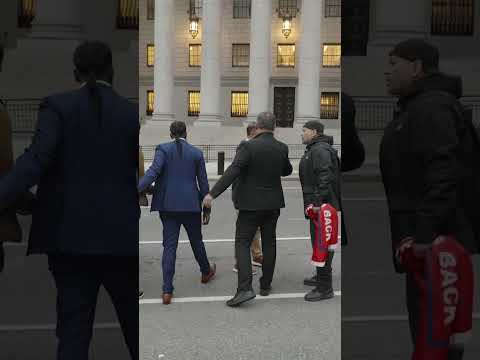 Wild Moment Zohran Mamdani is Chased Out of NYC Park by Protester, Called ’Antisemite’ #shorts