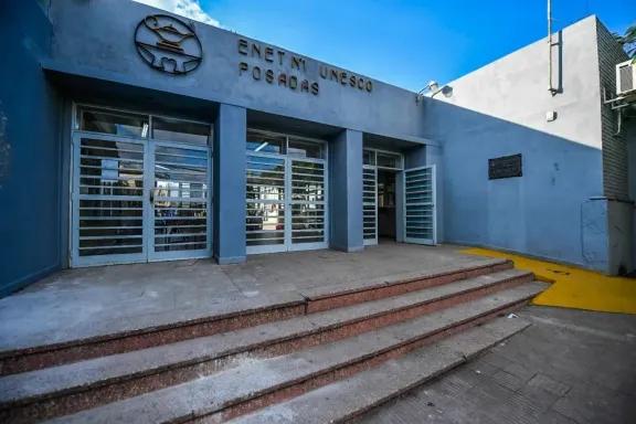 La Industrial de duelo: un adolescente falleció y el colegio refuerza la contención