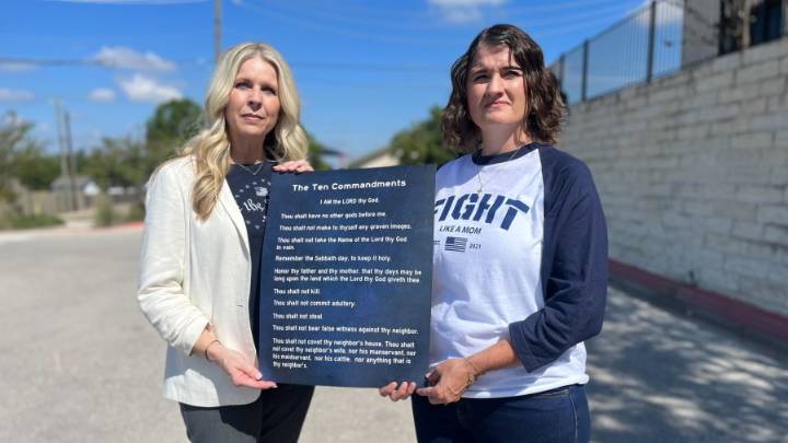 These Texas parents donated Ten Commandment posters. The district hasn't put them up
