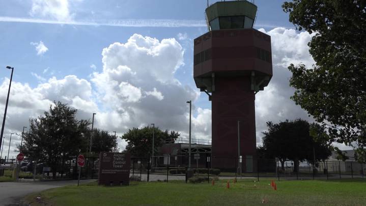 Airport technicians in Beaumont and Lake Charles brace for missed paychecks amid government shutdown