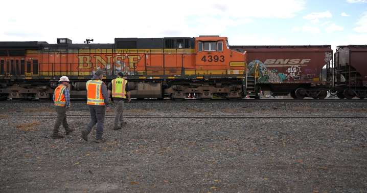 One person killed in train crash in Columbus