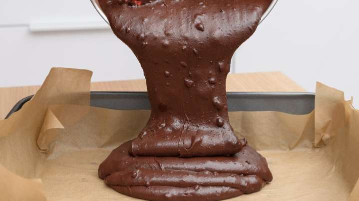 The Luscious No-Bake Chocolate Cake You Can Make With Just Two Ingredients