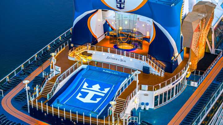 “Carnival Isn’t Going To Be Happy With This”: Travelers Say Royal Caribbean Just Showed Other Cruise Lines How Loyalty Programs Should Work