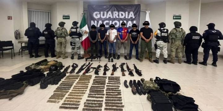 Caen seis presuntos miembros del Cártel de Sinaloa con 12 armas largas en Chiapas: dos son extranjeros