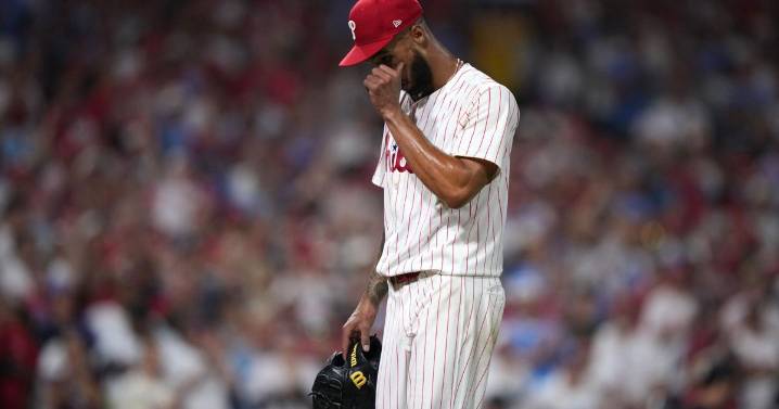 World Series champion Dodgers take control against Phillies headed into Game 2 of NLDS