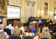 El belén de arena de Las Canteras da premio por Navidad