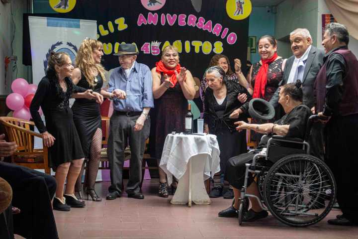 La Residencia “Zumalacarregui” celebró 45 años junto a los adultos mayores santacruceños