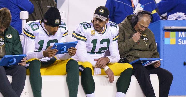 Just like Brett Favre felt when the Packers drafted him in 2005, Aaron Rodgers was less than thrilled when the team selected Jordan Love in 2020. Then Rodgers took a novel approach.