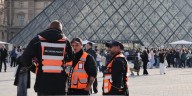 Detuvieron a dos sospechosos del millonario robo al museo de Louvre en París